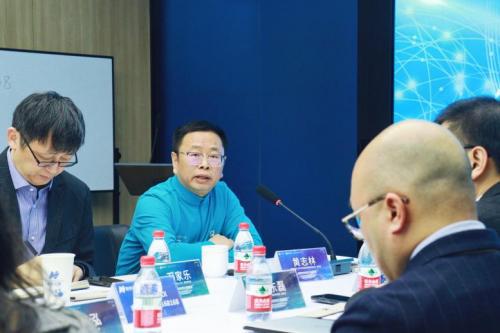 2025碳纳米新材料及其复合材料创新与应用发展圆桌会议顺利举办(图2)