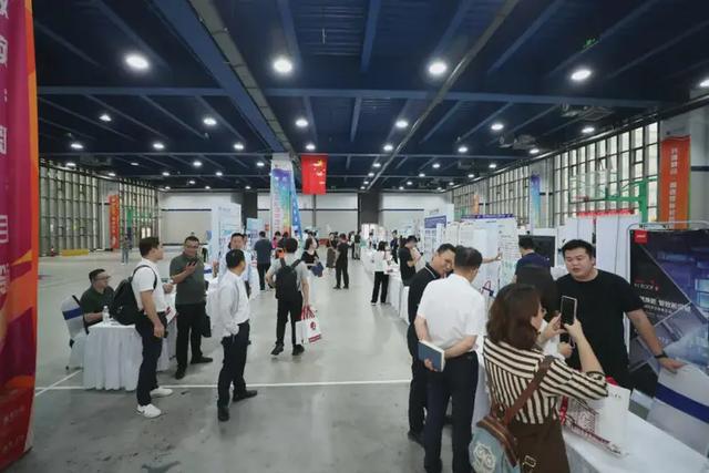 2025碳中和技术交流暨政校企合作大会圆满落幕(图11)